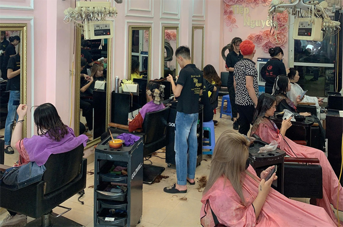 <p style="text-align: center;"><strong>Kho&aacute; Học Nhuộm T&oacute;c</strong></p>