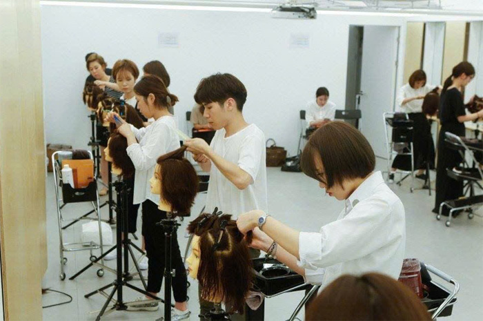 <p style="text-align: center;"><strong>Kho&aacute; Học Trung Hạn</strong></p>